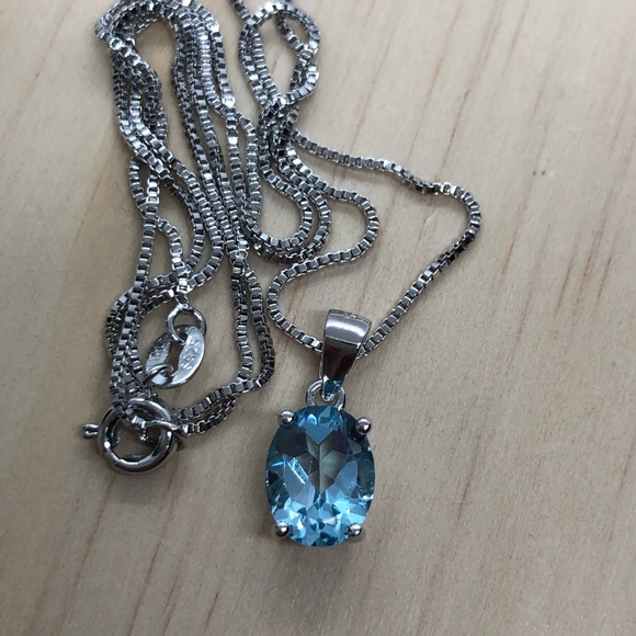 🌟 Blue Topaz Necklace Pendant with Chain - Picture 4 of 7